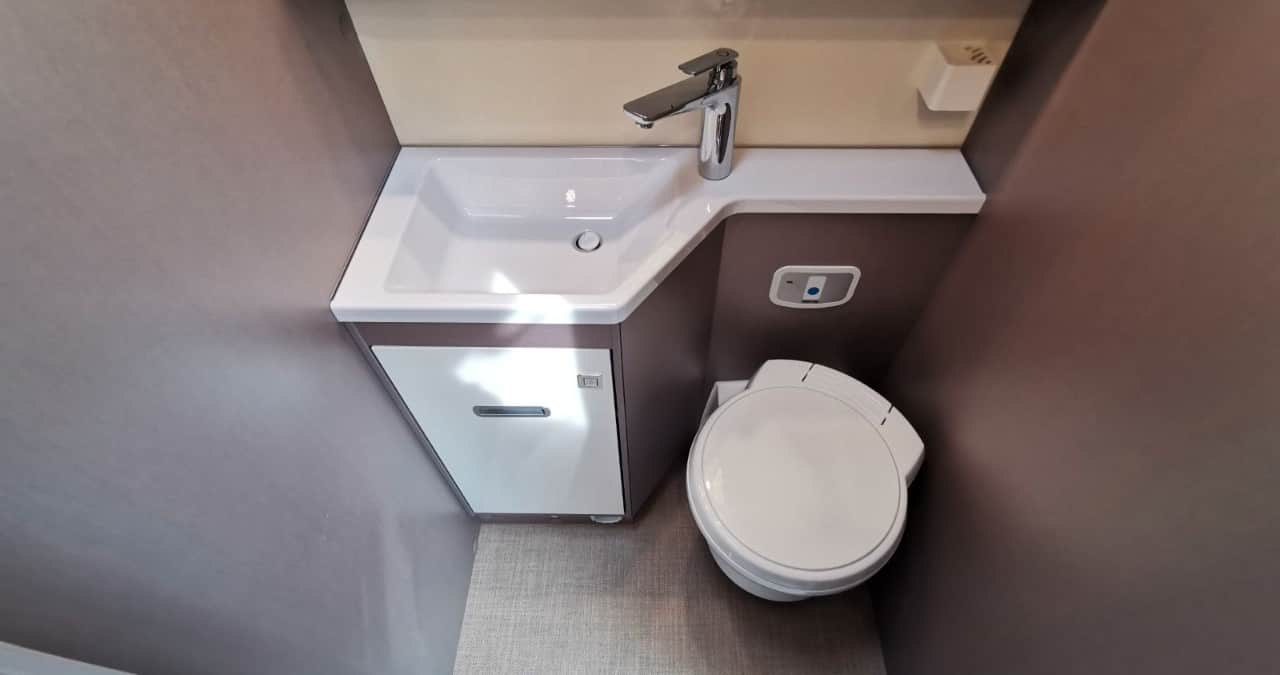 Buerstner Lyseo 644G Harmonieline