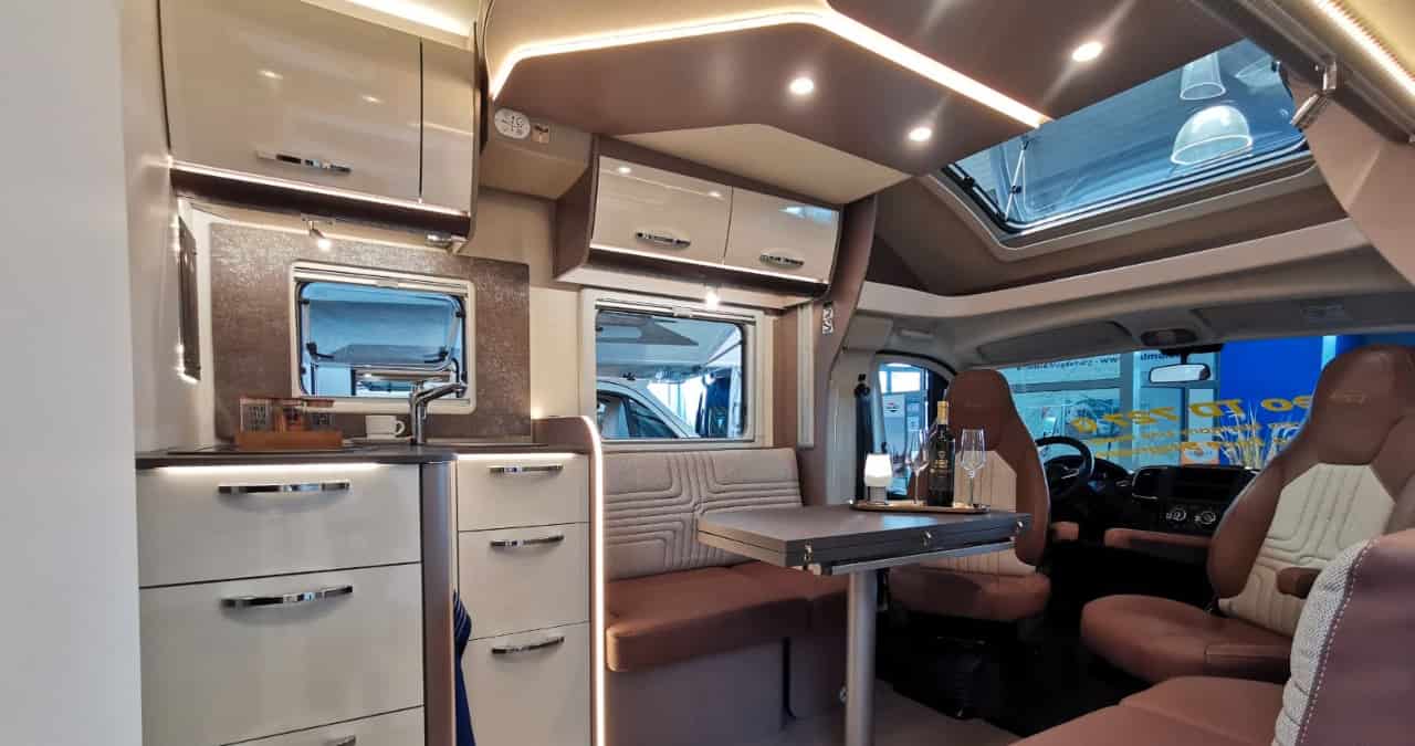 Buerstner Lyseo 727G Harmonieline