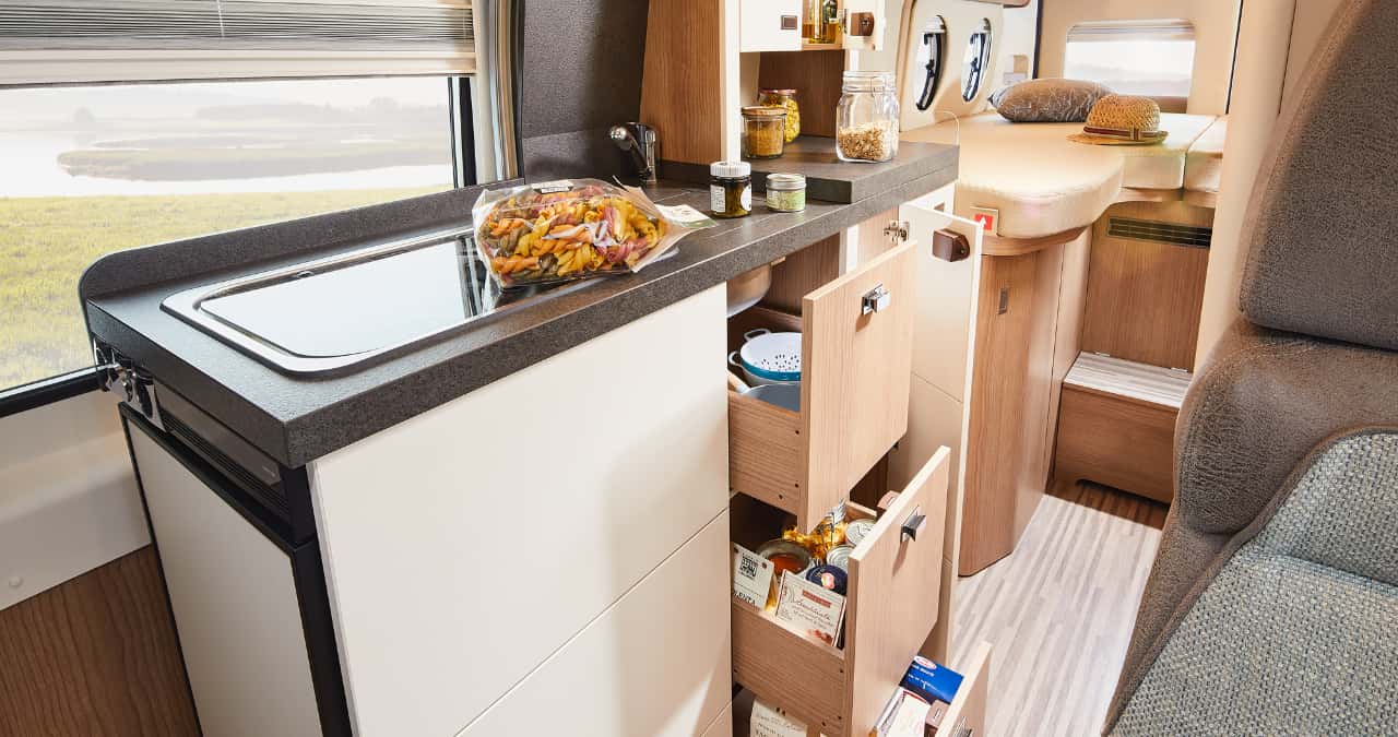 Malibu Van 640 LE RB First Class-Two Rooms